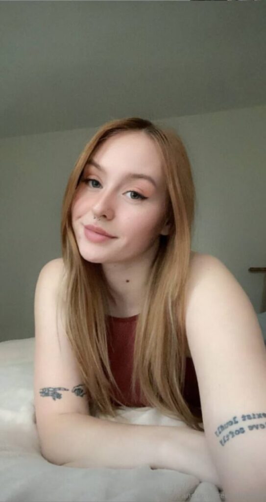 Emily female escort in seattle